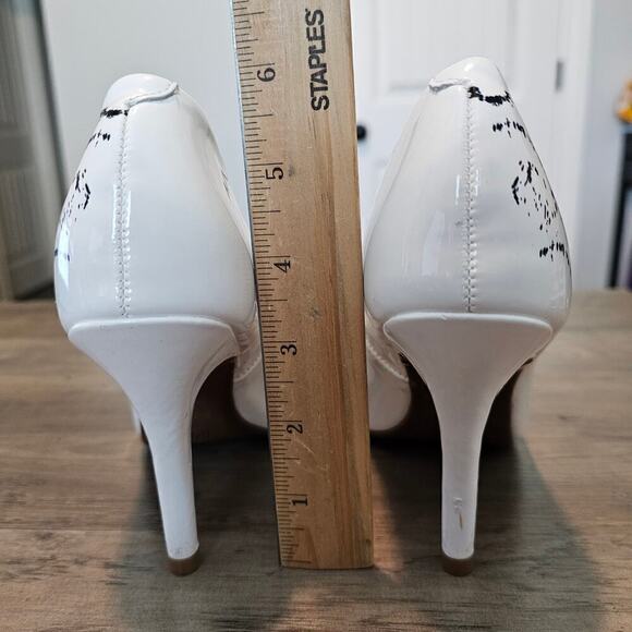 Vizzano Heels Womens Size 6 White Black Paint Splatter Pointed Toe Classy Career - Picture 5 of 8